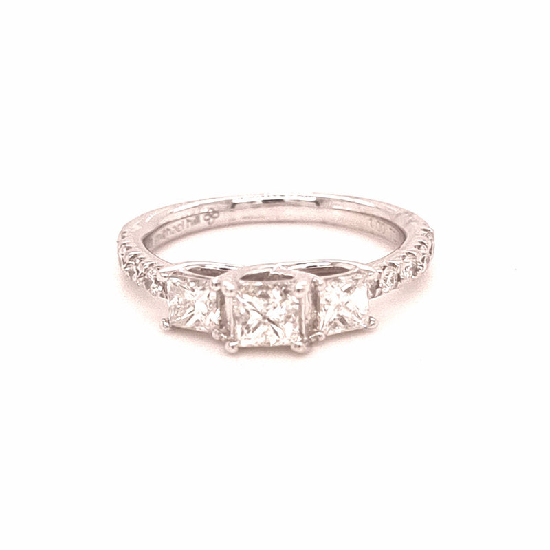 14ct WHITE GOLD DIAMOND TRILOGY RING TDW: 1.00ct VAL: $2899