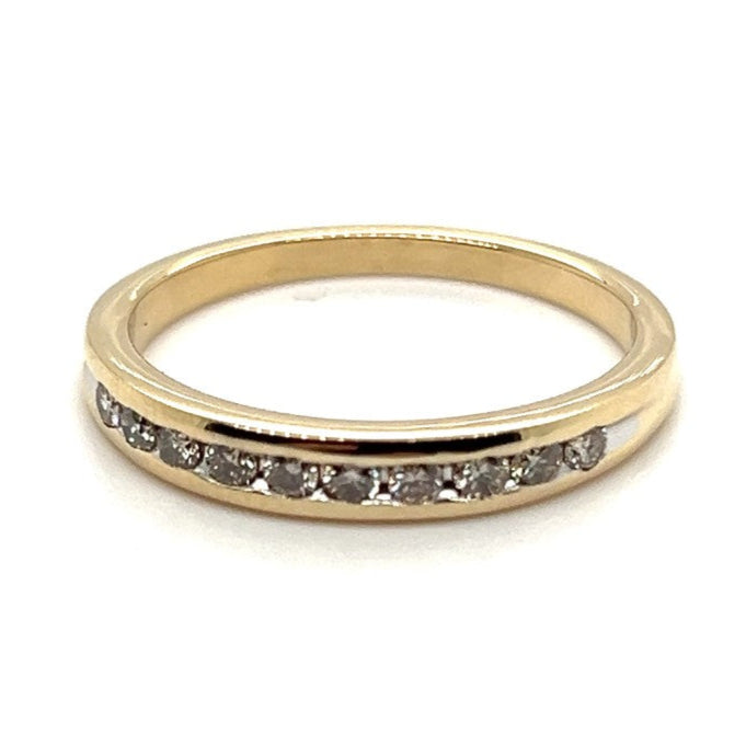 9ct YELLOW GOLD CHANNEL-SET DIAMOND RING TDW: 0.30ct