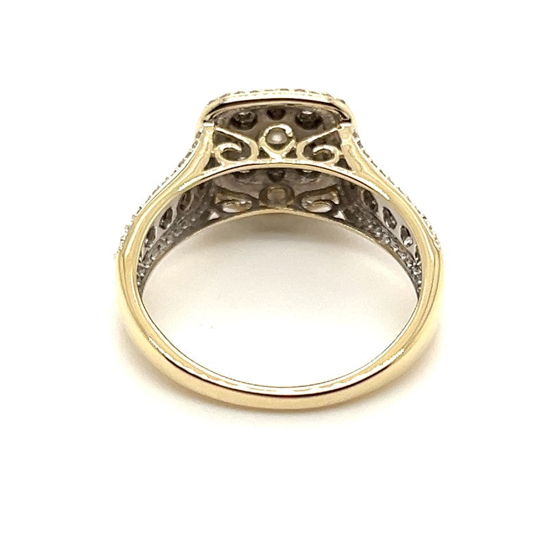 9ct YELLOW GOLD ILLUSION-SET DIAMOND DRESS RING TDW: 0.35ct