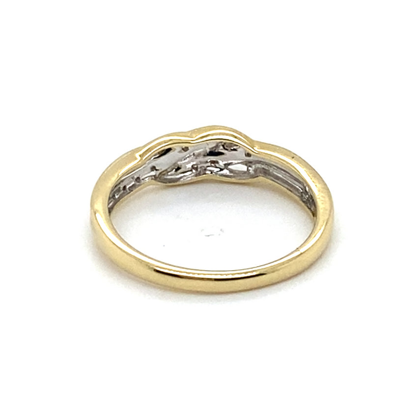 9CT YELLOW GOLD DIAMONDS SET IN CROSS OVER PATTERN DRESS RING