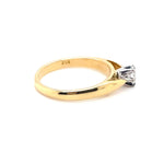 18CT YELLOW & WHITE GOLD POINTED SHOULDER DIAMOND DRESS RING VALUED @ $2399