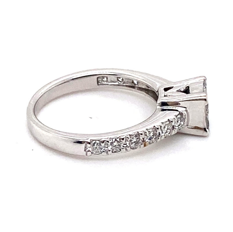 18CT WHITE GOLD THICKENED TOP STYLE DIAMOND DRESS RING VALUED @ $3699