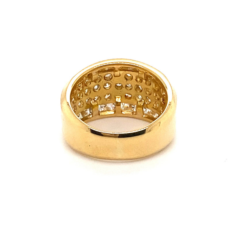 18CT YELLOW GOLD THICKENED TOP DIAMOND DRESS RING VALUED @ $6999