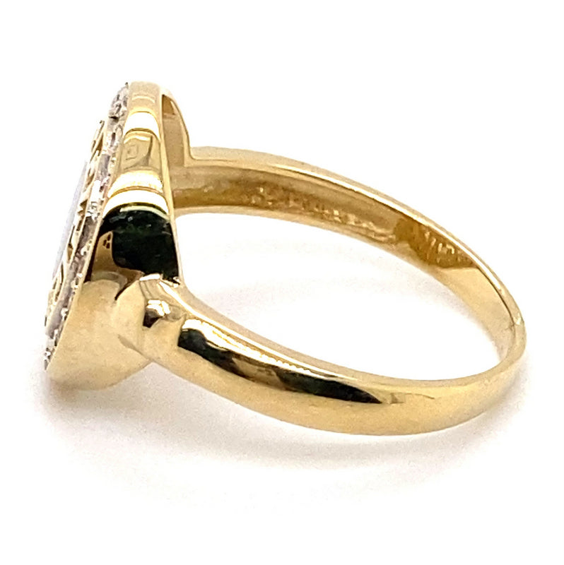 14CT YELLOW GOLD ONYX & CUBIC ZIRCONIA SET IN THE RAISED ROUND SETTING RING