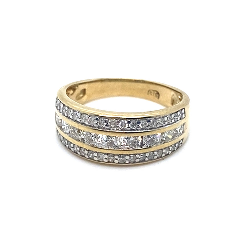 9CT YELLOW GOLD THICKENED TOP DIAMOND DRESS RING VALUED @ $2499