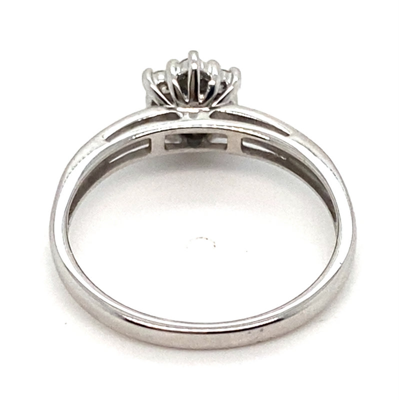 REDUCED! 18CT WHITE GOLD FLOW UP STYLE DIAMOND DRESS RING VALUED @ $2099