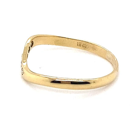 18CT YELLOW GOLD CURVED DIAMOND DRESS RING VALUED @ $1549