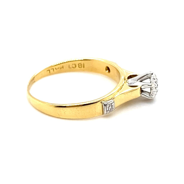 18CT YELLOW GOLD & PALLADIUM FLOW UP STYLE DIAMOND DRESS RING VALUED @ $2499