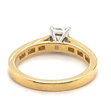 18CT YELLOW & WHITE GOLD FLOW UP STYLE DIAMOND DRESS RING VALUED @ $4499