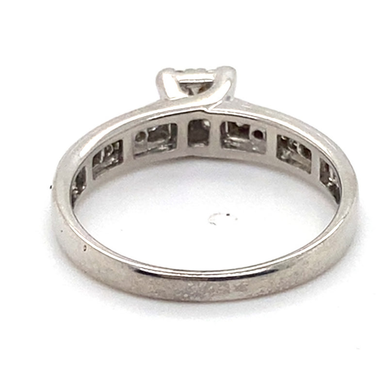 9CT WHITE GOLD FORMED-UP STYLE DIAMOND DRESS RING VALUED @ $1899
