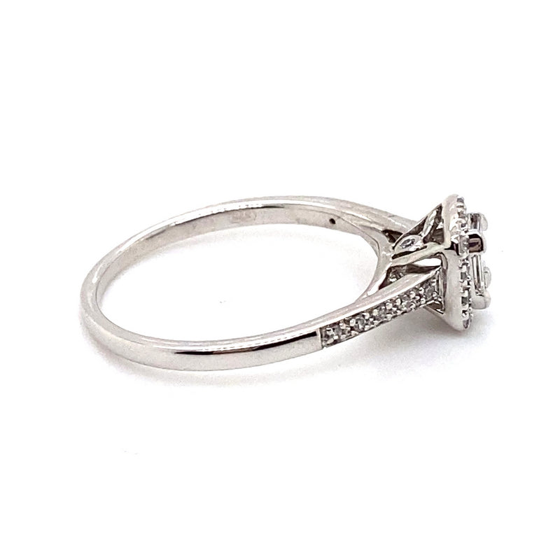 9CT WHITE GOLD FLOW UP STYLE DIAMOND DRESS RING VALUED @ $1800