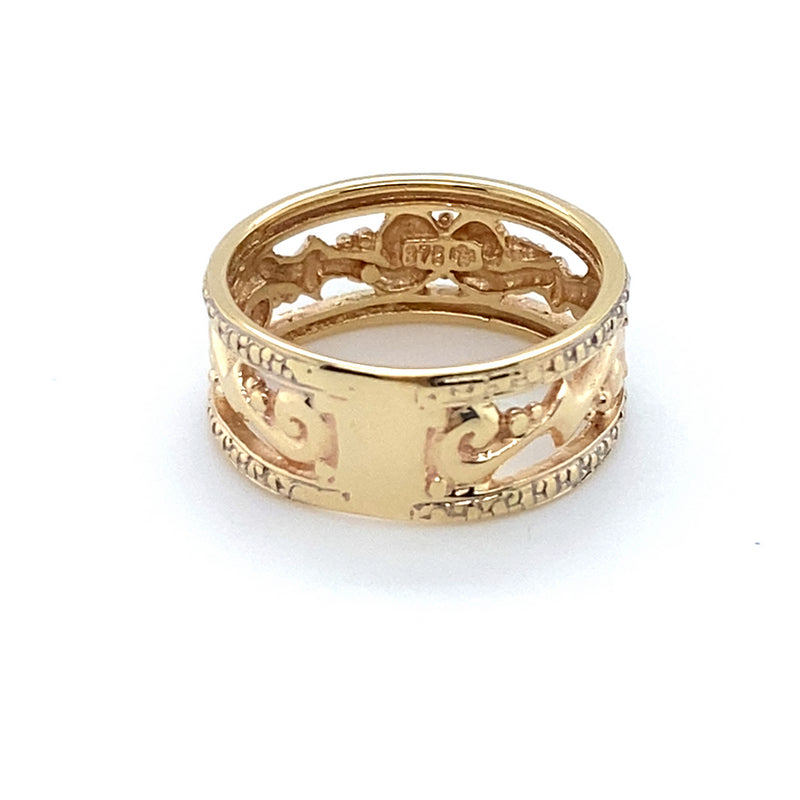 9CT YELLOW GOLD FILIGREE PATTERN RAIL EDGE DRESS RING