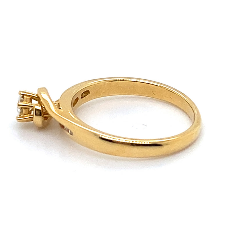 18CT YELLOW GOLD WRAP AROUND STYLE DIAMOND DRESS RING VALUED @ $2450