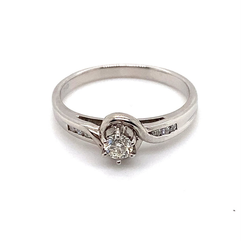 18CT WHITE GOLD FLOW UP STYLE DIAMOND DRESS RING VALUED @ $1999