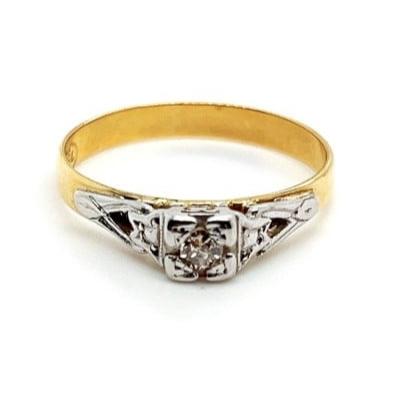 REDUCED! 18ct GOLD EUROPEAN DIAMOND SOLITAIRE RING VAL $1399