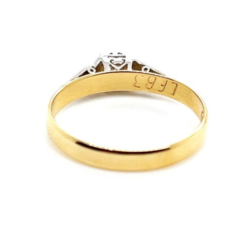 REDUCED! 18ct GOLD EUROPEAN DIAMOND SOLITAIRE RING VAL $1399