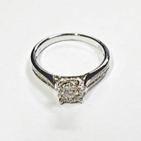 9ct WHITE GOLD DIAMOND DRESS RING TDW: 0.25ct VAL $1449