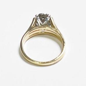 18ct YELLOW GOLD DIAMOND FLOW-UP STYLE DRESS RING VAL $1999