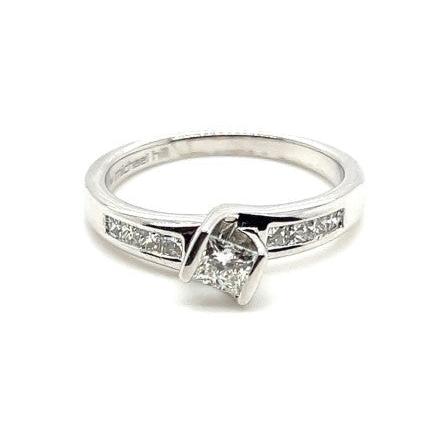 18ct WHITE GOLD DIAMOND DRESS RING TDW: 0.50ct VAL: $3099