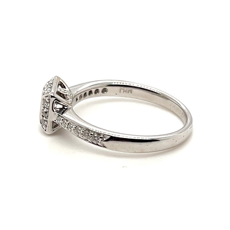 18ct WHITE GOLD DIAMOND DRESS RING TDW: 0.60ct VAL:$3599