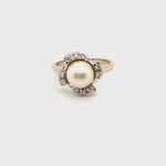 18CT WHITE GOLD CULTURED PEARL & DIAMOND DRESS RING VALUED @ $3899