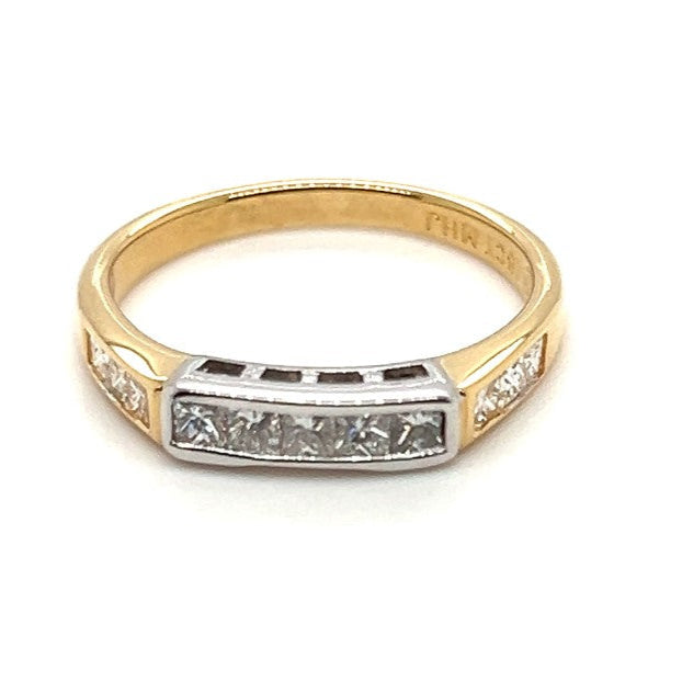 18ct YELLOW & WHITE GOLD DIAMOND RING TDW: 0.50ct VAL $2499