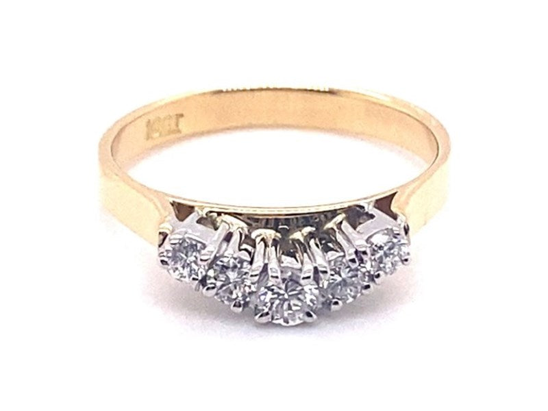 18CT YELLOW & WHITE GOLD CURVED PATTERN STYLE DRESS RING VALUED @ $3599